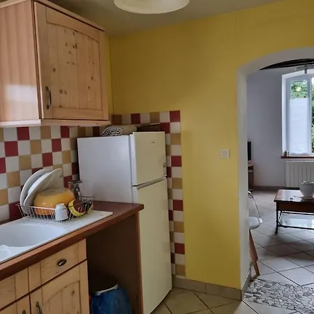 Jolie Maison De Garde Barriere Dans Un Jardin Clos Port-Sainte-Foy-et-Ponchapt